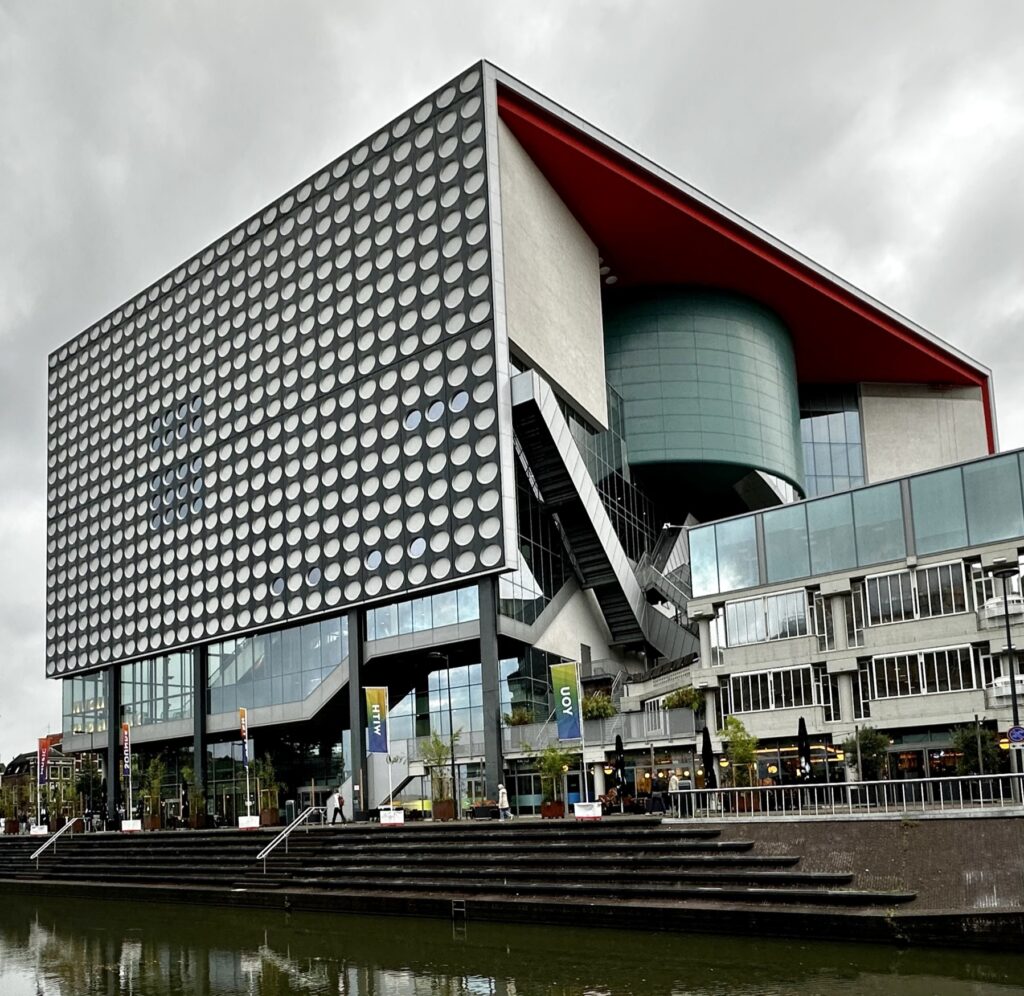 Het gebouw van TivoliVredenburg in Utrecht, gefotografeerd in 2023; illustratief archiefbeeld